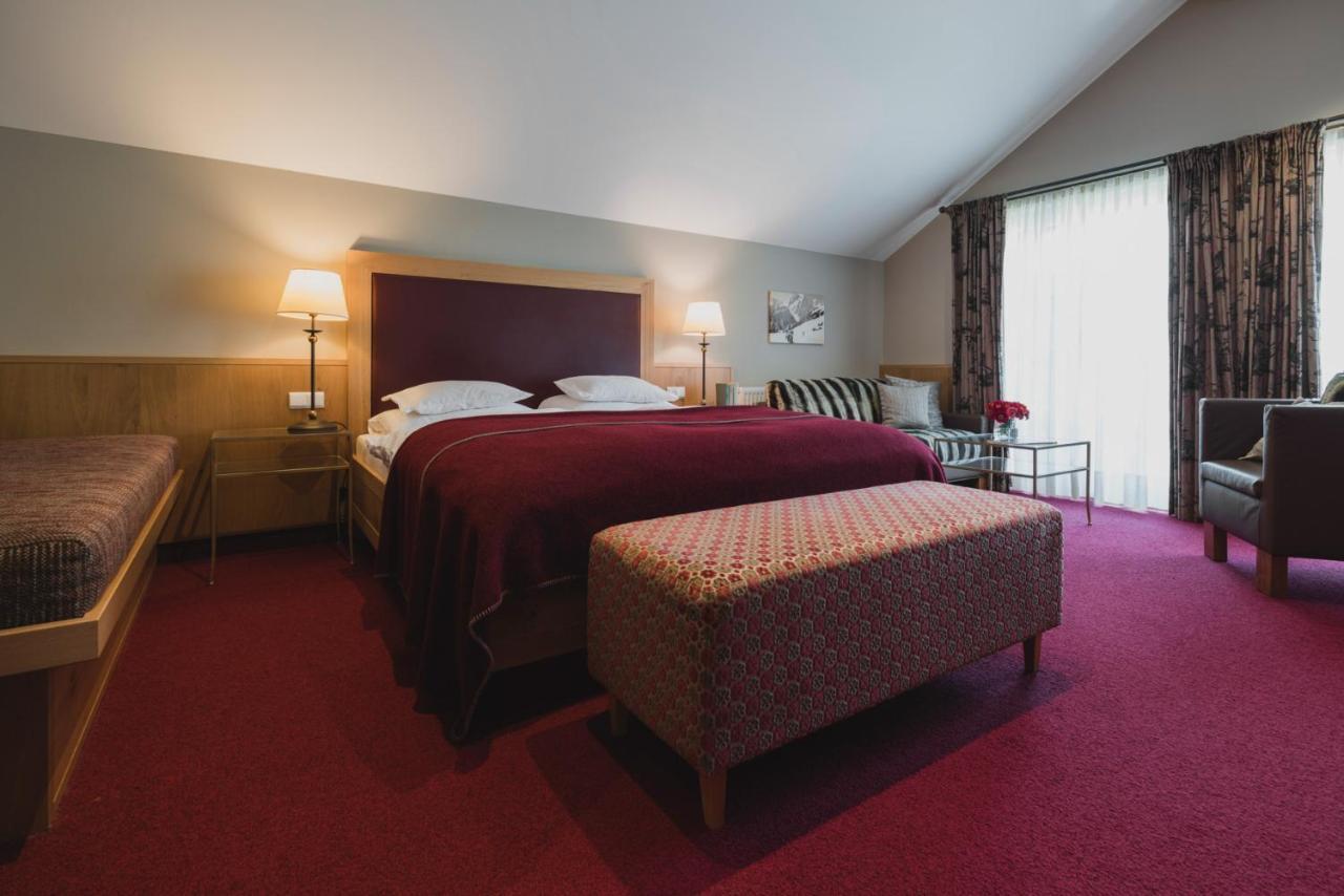 Neuhaus Zillertal Resort Mayrhofen Bagian luar foto